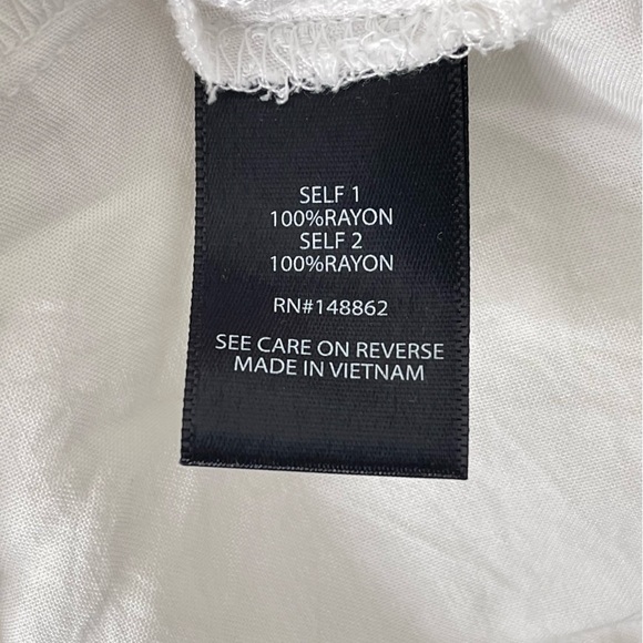 Torrid Top 2X Crochet Detail Lace Up Tank White Tassel Tie Flowy Sleeveless - Picture 12 of 12